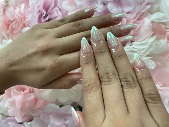 https://cdn.salonspotlight.com/photos/LaKQHX6UdmquZ4rIXkJV/38bb12ce-34e4-45b7-ac4e-93919138ed3f_720x720