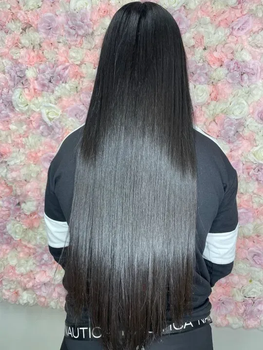 https://cdn.salonspotlight.com/photos/LaKQHX6UdmquZ4rIXkJV/49c00f60-3240-4ebf-8fa8-2d9afd5b2a93_720x720