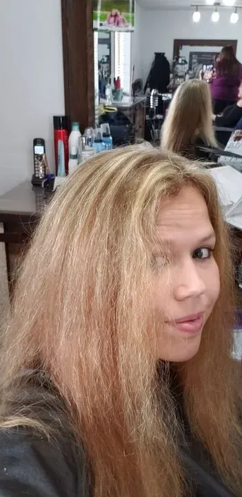 https://cdn.salonspotlight.com/photos/LaNLMg8AGgmMYVJ7usP6/81265c91-4fd6-4a88-ad6c-db0c08a9da08_720x720