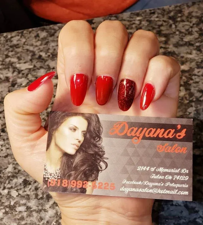 https://cdn.salonspotlight.com/photos/LiratrrfBvqILyOxJU0g/c5d9336c-e157-4d9e-b80c-9a9451f93f32_720x720