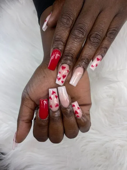 https://cdn.salonspotlight.com/photos/LlG8GUiLYc25qzLMbjT5/58788843-5c84-4d15-b5a4-66e7552082b0_720x720