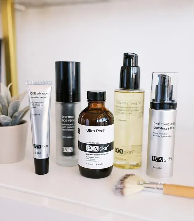 https://cdn.salonspotlight.com/photos/Lsel2uXeWQP5QuTA9VmR/366dc2b9-408a-415f-bdf5-db64442ed80c_720x720