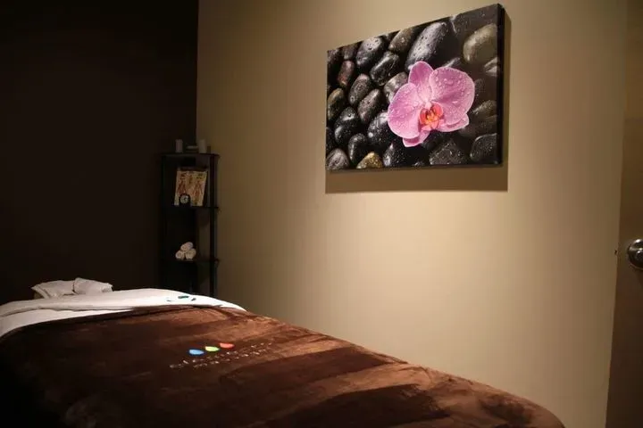 https://cdn.salonspotlight.com/photos/Lwm2kVa8PgwRgccVueqg/3b3125e7-8030-4c64-95d1-131c5798429c_720x720