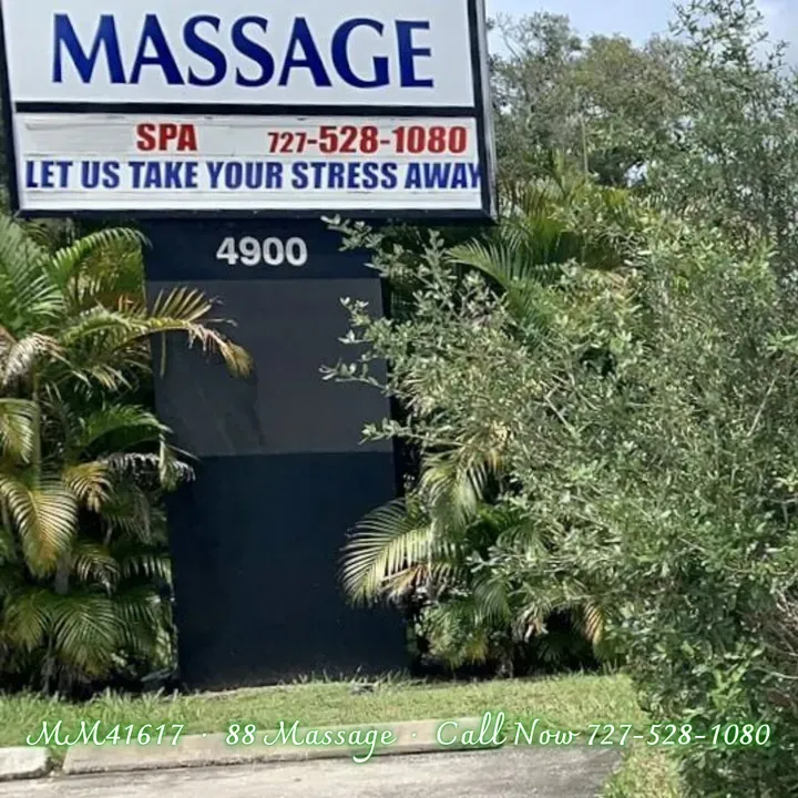 https://cdn.salonspotlight.com/photos/LxQsSQf7IJPWHkcZEAvK/ab807bb3-7815-4afd-90ba-3f1f13b5f917_720x720