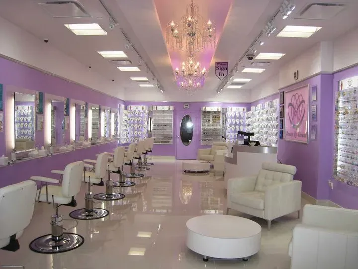 https://cdn.salonspotlight.com/photos/M5bo6GeO6OJakTv1hHvr/f2c5ae27-1fb0-4942-9ceb-837b2fe663b6_720x720