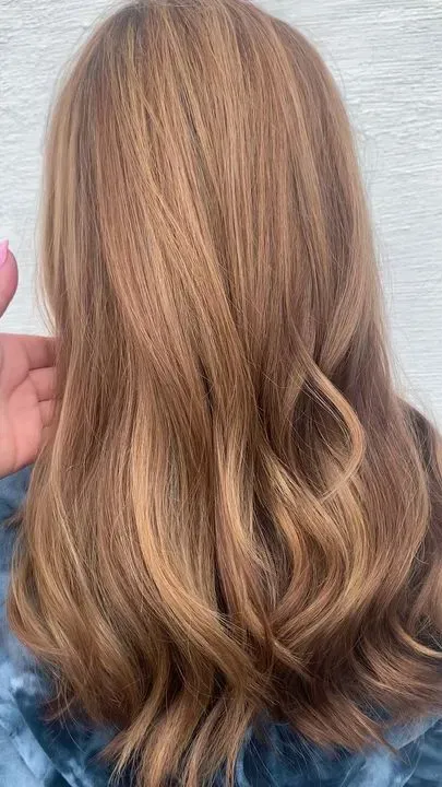 https://cdn.salonspotlight.com/photos/M7ZOFCMJjgPF9whmWs4Z/0b52197a-2679-46c8-8cc0-720accc4910c_720x720