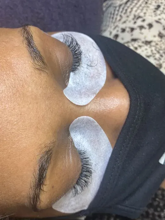 https://cdn.salonspotlight.com/photos/MAVP2Qh23HWnm774p8lg/7df93305-3bc4-4774-b82b-ac494bdf95ba_720x720