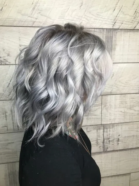 https://cdn.salonspotlight.com/photos/MAedD5LrdSnXJalBtQkI/a7d15e3b-9cda-48da-ab0d-08c6333c1969_720x720