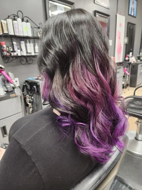 https://cdn.salonspotlight.com/photos/MDTas4LoJvKVFRxWJaXJ/6cc781a8-beb8-49ec-b72b-fd489bb8d2eb_720x720