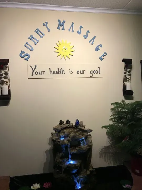 https://cdn.salonspotlight.com/photos/MUsHxIfFNmNyWVMTQEfN/12ece104-5fe4-4550-ad2a-5d8c6c00f3b7_720x720