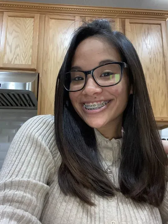 https://cdn.salonspotlight.com/photos/MbuCAOuwILrmQqbR2RIE/7bd7b4b6-c190-4762-8f6f-68431079a525_720x720