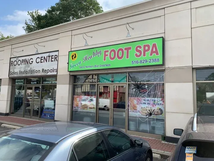 https://cdn.salonspotlight.com/photos/McRxV0Ltuu1mfXKvWWRT/5590b5ac-9fa2-4174-84b7-b18749f92d6e_720x720