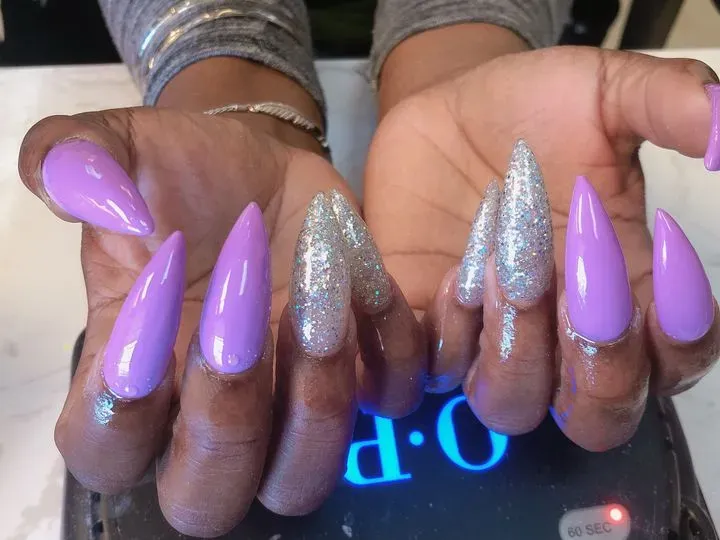https://cdn.salonspotlight.com/photos/McTW40QgKCAsZ71P6ECW/3e12fbbe-33dc-4e15-9e67-550d1a00863c_720x720