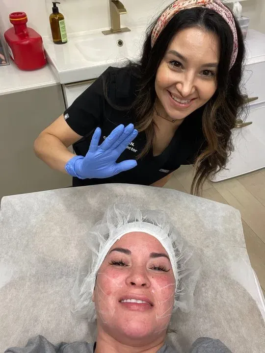 https://cdn.salonspotlight.com/photos/Mi2wZ64wUCNSXOiAko8u/963eda19-e12e-492e-ab77-a016811433c7_720x720
