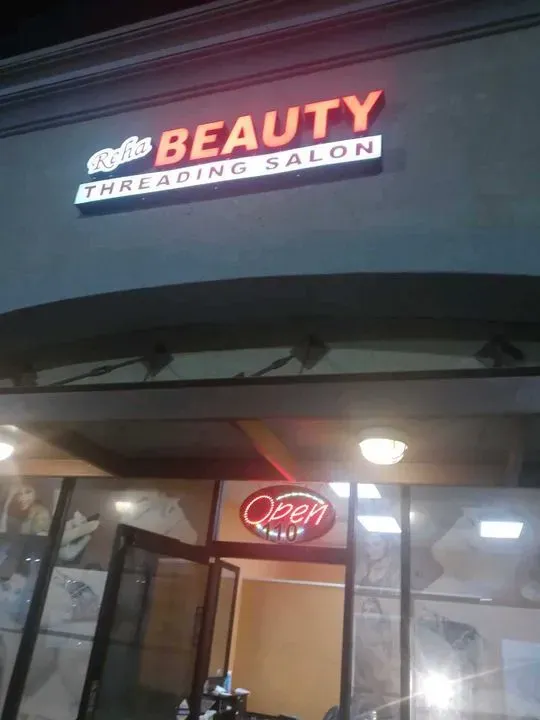 https://cdn.salonspotlight.com/photos/Mk5G299pXN1K4i5eQI9O/88a43c49-cecd-40fc-8264-b0a5dbdf13b2_720x720