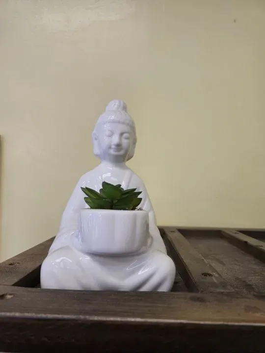 https://cdn.salonspotlight.com/photos/Mk5G299pXN1K4i5eQI9O/9ea9aee7-801c-495e-b235-6ad21b49e811_720x720