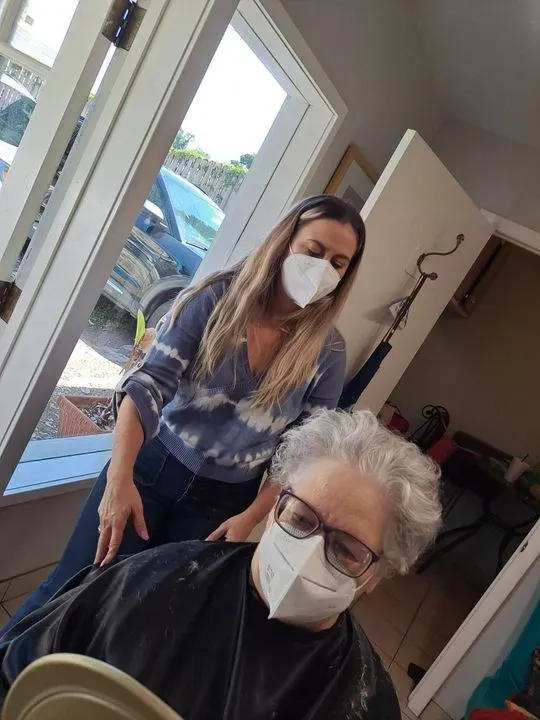 https://cdn.salonspotlight.com/photos/MmZqVEIBVcXfh9DebbHh/02076fac-e25e-4e62-9007-e53c1fd26f5d_720x720