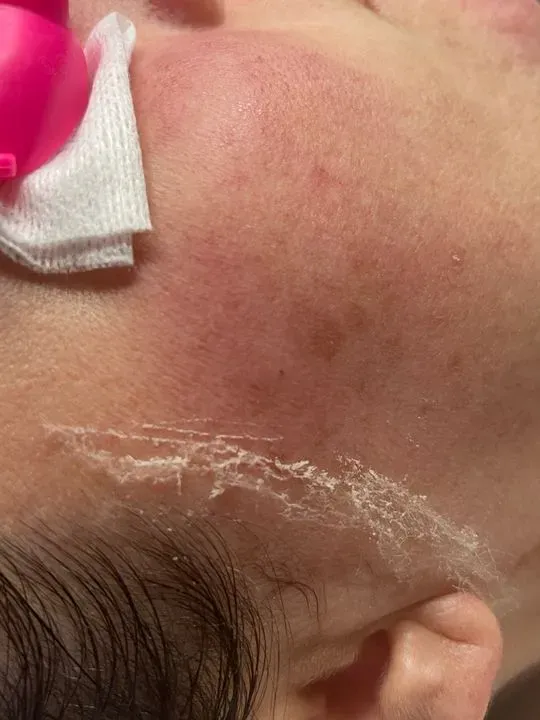 https://cdn.salonspotlight.com/photos/MsaKStZclvWCk19mOPEY/df71b9db-c7f1-4dac-91b9-12c9e253c42c_720x720
