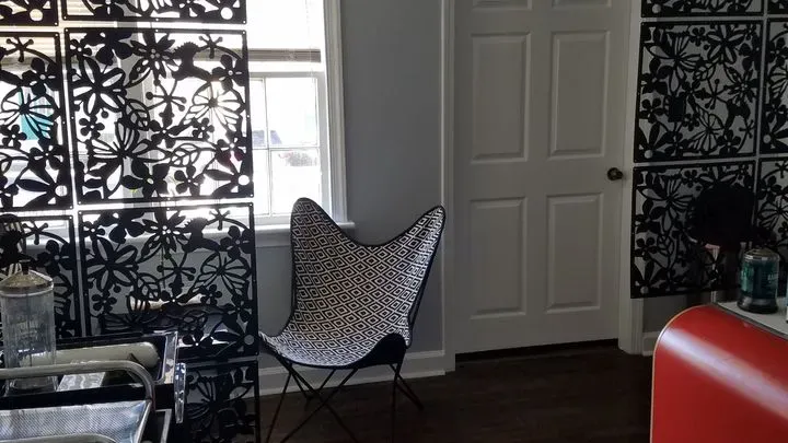 https://cdn.salonspotlight.com/photos/MxmshE28nIqg428cNcDC/345f2709-427c-475a-95d3-09ffa1d9d960_720x720