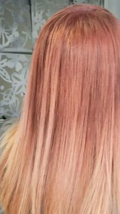 https://cdn.salonspotlight.com/photos/MxmshE28nIqg428cNcDC/8673aa4d-f4f2-4bc1-afd3-d00b04a64fb9_720x720