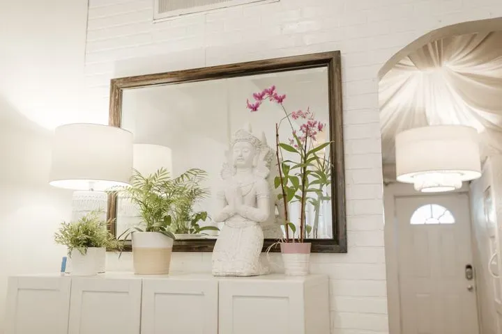 https://cdn.salonspotlight.com/photos/MzEw0BfzsWYKS2aJEQEM/9a587465-7e69-48c9-8855-55e17cf1558f_720x720