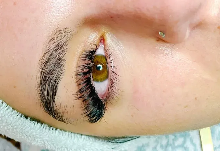 https://cdn.salonspotlight.com/photos/N2ZtjUuDQOC3Hm2T7Xlm/509407be-1bad-48e2-b188-216af81f4f51_720x720