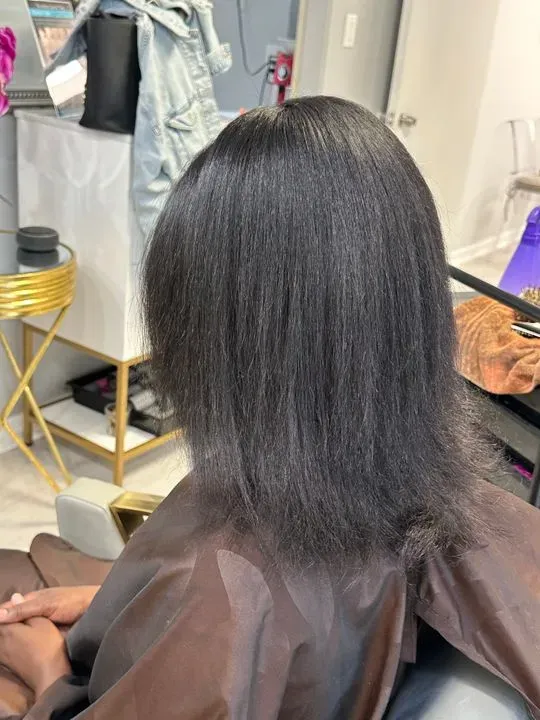 https://cdn.salonspotlight.com/photos/N2tQxmHTzyi5OC7Dof15/e2b7988b-8b22-4392-839a-2fb07a88be46_720x720