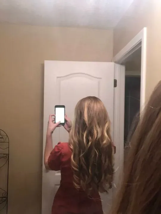 https://cdn.salonspotlight.com/photos/N3GPY5skOoLt3mEzbTVU/003866fb-1d9f-4c12-88a9-078d5532fb35_720x720
