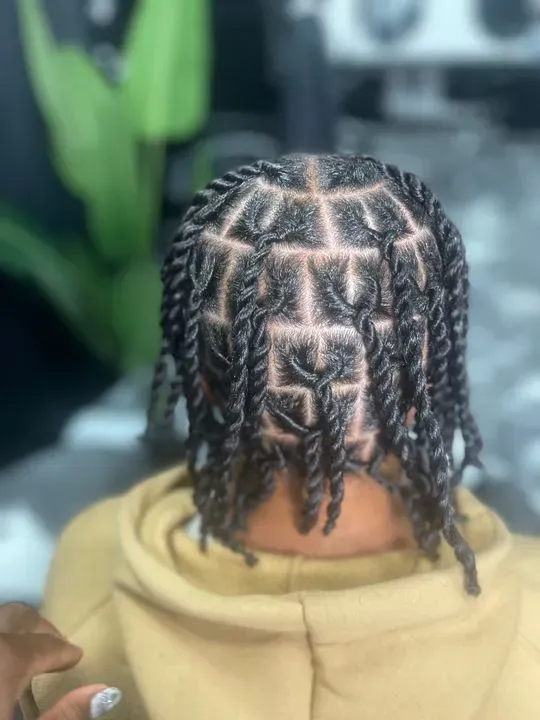 https://cdn.salonspotlight.com/photos/N6UW3lpz9GFTnTEuBGve/41efa0cc-10ef-4625-ac7f-d27511770a7f_720x720
