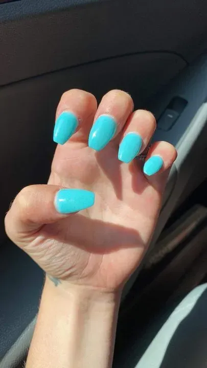 https://cdn.salonspotlight.com/photos/N6zmlwzZUgZn1piYuMnd/c948bbb4-118e-481a-98ba-bd46844f9fee_720x720