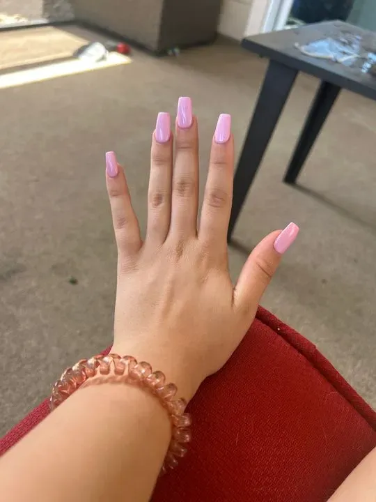 https://cdn.salonspotlight.com/photos/NBG1FJTWPPdfRbHZLmZk/3bcf71a1-352c-48de-82b6-bf46092cc9f3_720x720