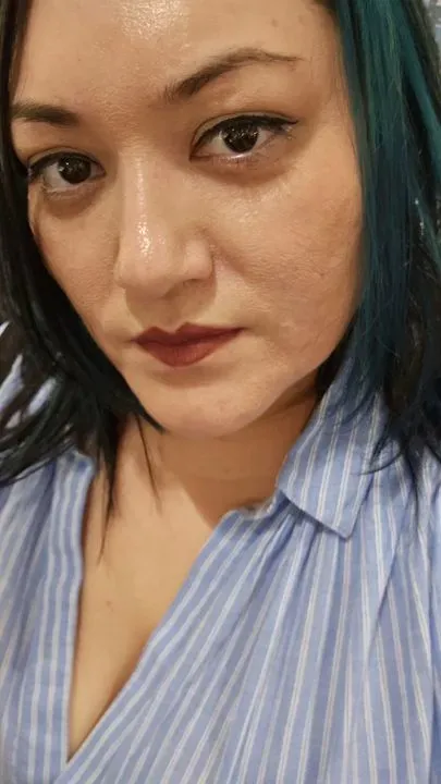 https://cdn.salonspotlight.com/photos/NBdSYXwN76ndcI9zQKtT/aedc9e6d-d513-4ed2-9094-150fd63cc7e2_720x720