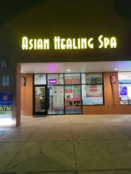 https://cdn.salonspotlight.com/photos/NBhJtGSg4lUjPpsEGS0a/fd81288e-940d-46c4-aa96-96b8ddcf64d9_720x720