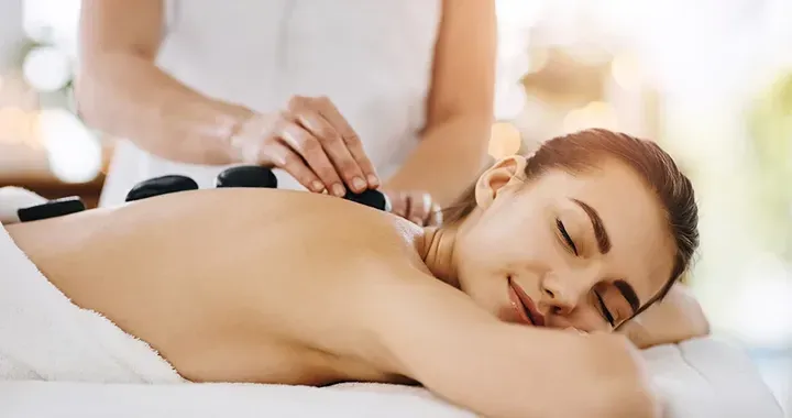 https://cdn.salonspotlight.com/photos/NKDTiH7gFPWHmsv6X41v/3a569dcb-5591-4bc1-a205-f4ccafc559d7_720x720