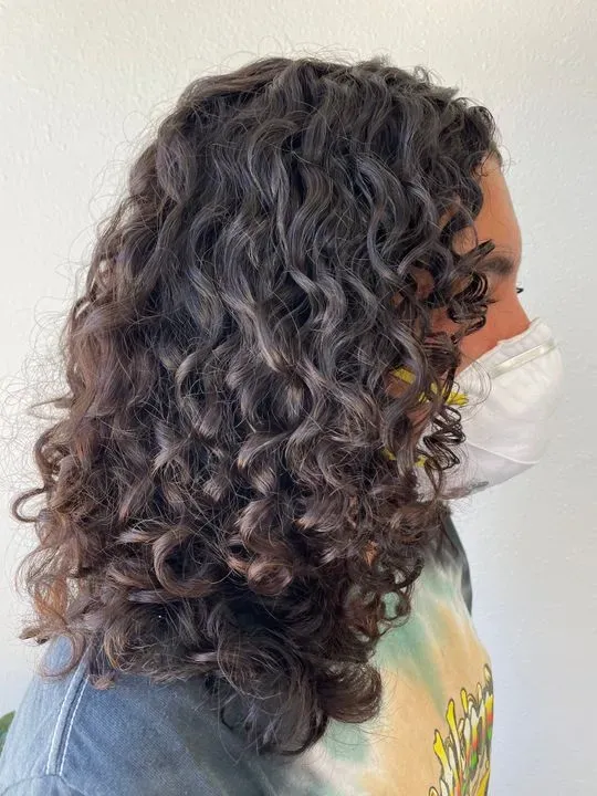 https://cdn.salonspotlight.com/photos/NQTBbcm50lf2drLdM4rN/ff6b3634-413b-4316-8a71-5791c50603b4_720x720