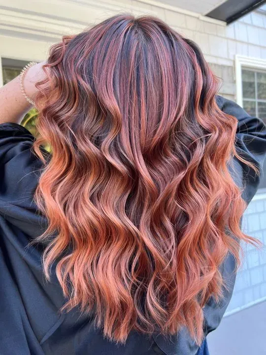 https://cdn.salonspotlight.com/photos/NRSBN6GzB7A7mZQEE6PG/89053bfa-0d50-40d3-9d7f-3a85f1db865a_720x720