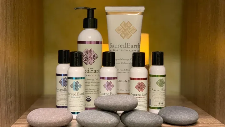 https://cdn.salonspotlight.com/photos/NS6hCH9Zw9vwggKuAv0k/ed1f1b11-914c-400c-a145-7638ba1da702_720x720