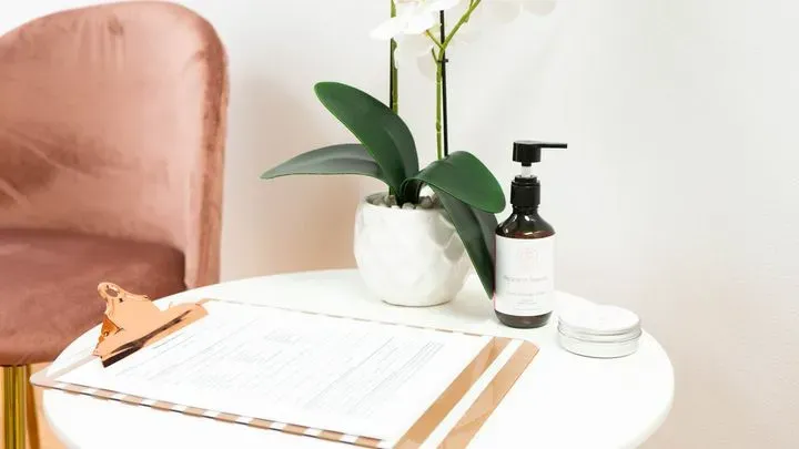 https://cdn.salonspotlight.com/photos/NU4vSxge0iePK3mpIi7O/d4fb7ca2-9ca7-4e9a-947b-b7b96ca6ed1a_720x720