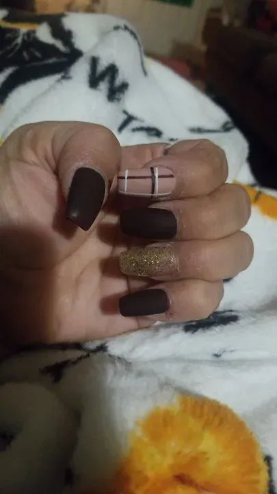 https://cdn.salonspotlight.com/photos/NX9vHj8pWnVbTMR1bCSu/0d76ae86-4b86-44fc-8c51-e534b264a4b0_720x720