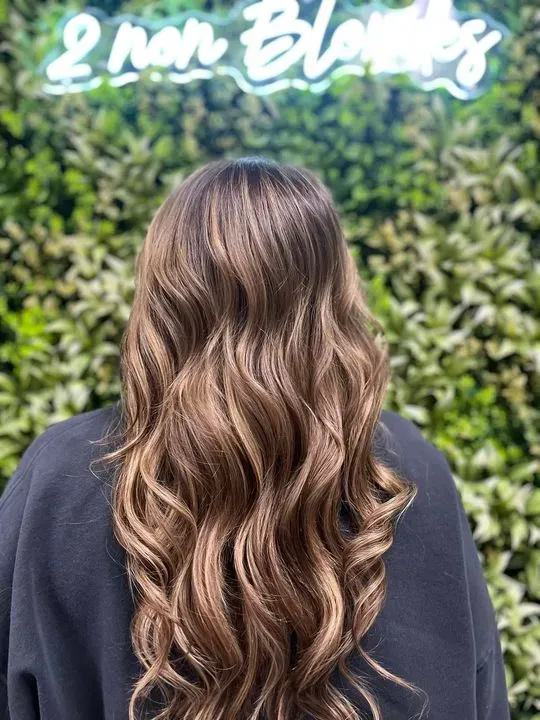 https://cdn.salonspotlight.com/photos/NZPQivQr2Nb7mFnF50Yl/ff6fd24b-7fa4-4780-a9c5-0a2ef7c2eb0a_720x720