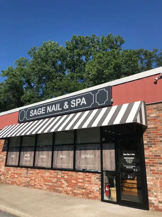 https://cdn.salonspotlight.com/photos/NbBwacf2QmdAzUY8T190/fb920446-7072-408a-9a57-9ea6a8742ade_720x720