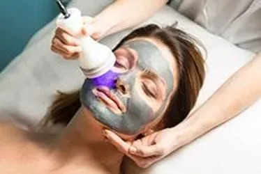 https://cdn.salonspotlight.com/photos/NdfZDZCDK9349bb6VlHs/69765184-ab9c-4026-912c-287373b32020_720x720