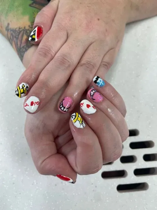 https://cdn.salonspotlight.com/photos/NgaARBcZ8rtRMV3QEXGA/16f432a9-96ab-424b-b57e-71617d00fb01_720x720