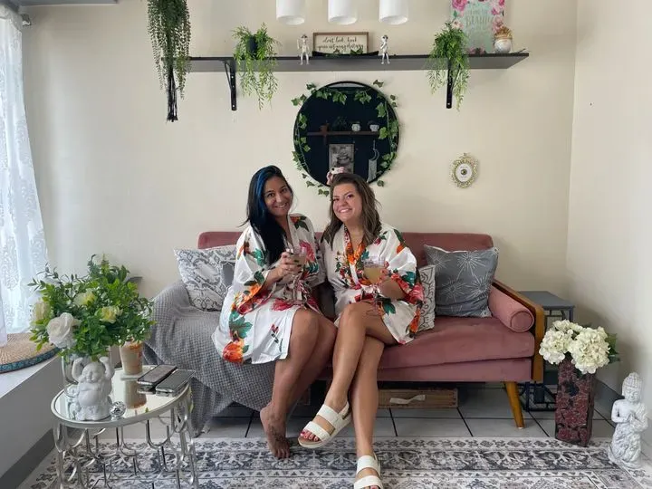 https://cdn.salonspotlight.com/photos/Nj89pTxJPQd72vUH9WZv/660e0dd4-08b7-4ad7-b086-3389493f343a_720x720