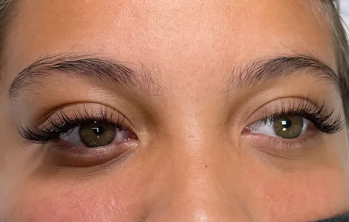 https://cdn.salonspotlight.com/photos/NnEjsPdCmnW2dQWcAbZ3/8186a128-26b8-4ec1-90c4-e4bd0fe0e950_720x720