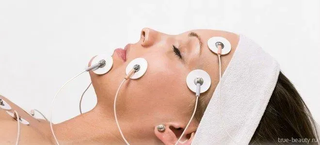 https://cdn.salonspotlight.com/photos/Ntp9GDc1hGCtH8AajA5r/7baad1c3-7880-4684-9f99-db855e6a939a_720x720