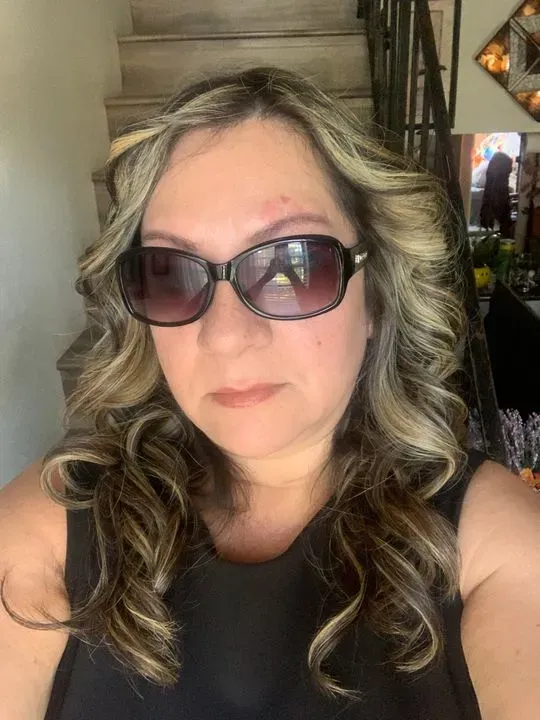 https://cdn.salonspotlight.com/photos/NvByssbOgcUigib2cNUv/20ef3f16-6371-4696-97de-2472223914fb_720x720