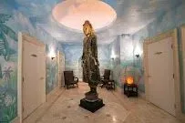 https://cdn.salonspotlight.com/photos/Nx4mkOmEPsAoBTyN5SpG/eeeed455-9bc1-4d28-aa67-dda389734e20_720x720