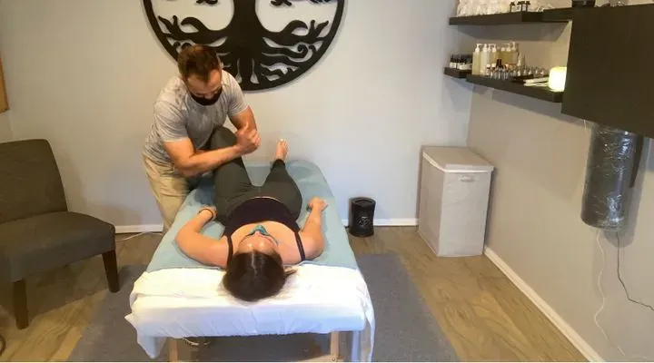 https://cdn.salonspotlight.com/photos/O05BgPF4mEqBYGIurigs/b2400b51-1706-451d-998c-40c70e6e1792_720x720