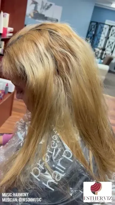 https://cdn.salonspotlight.com/photos/O0B0T028u0RLcRw2Sz6e/e3997579-a82d-4476-b460-6aec18c87e44_720x720